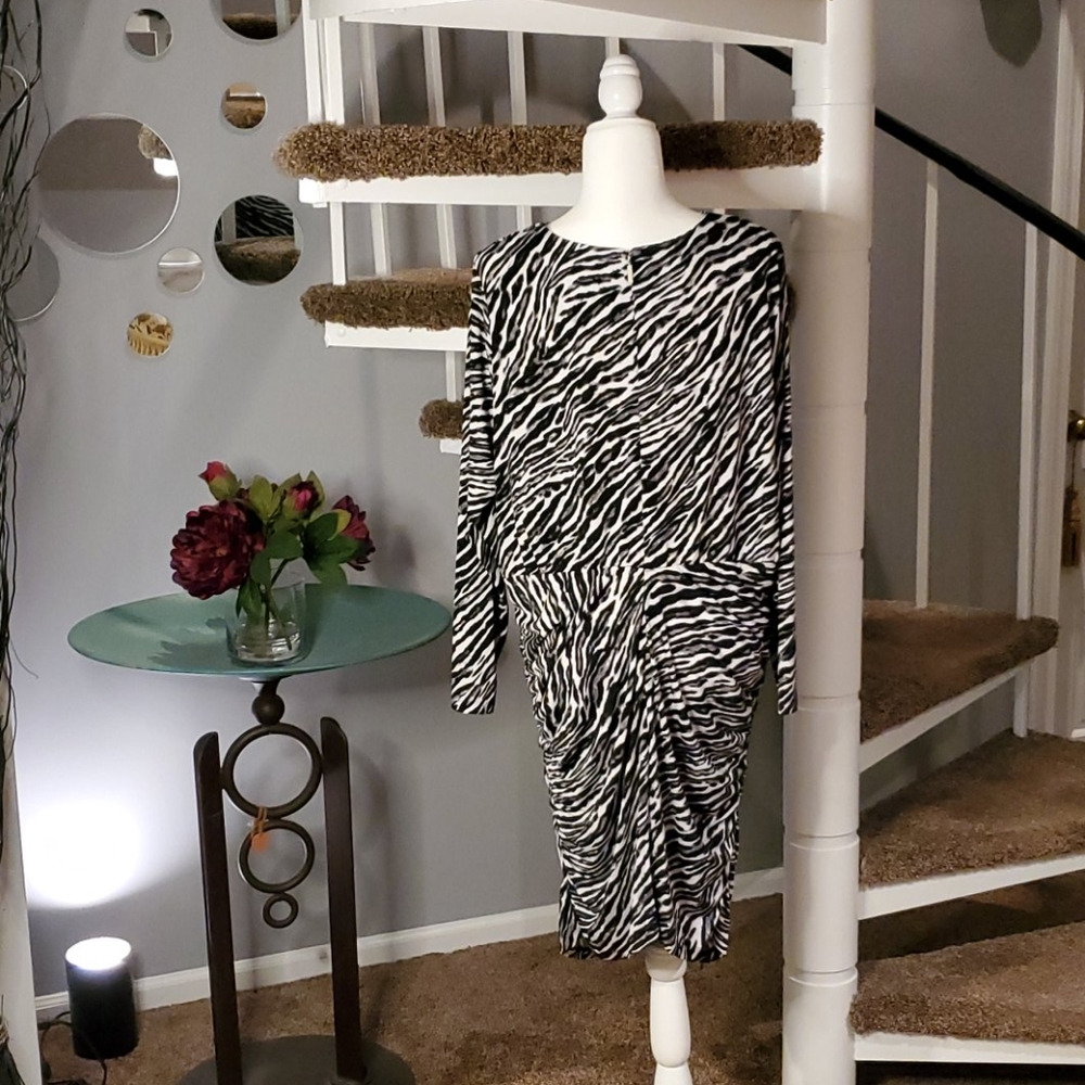 💚🥂HP🥂💚 Plus-size Michael Kors Dress - Picture 3 of 8